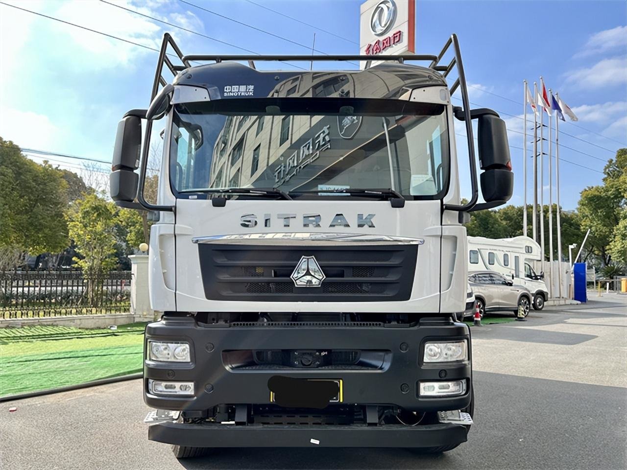 重汽汕德卡越野房车荣誉出品