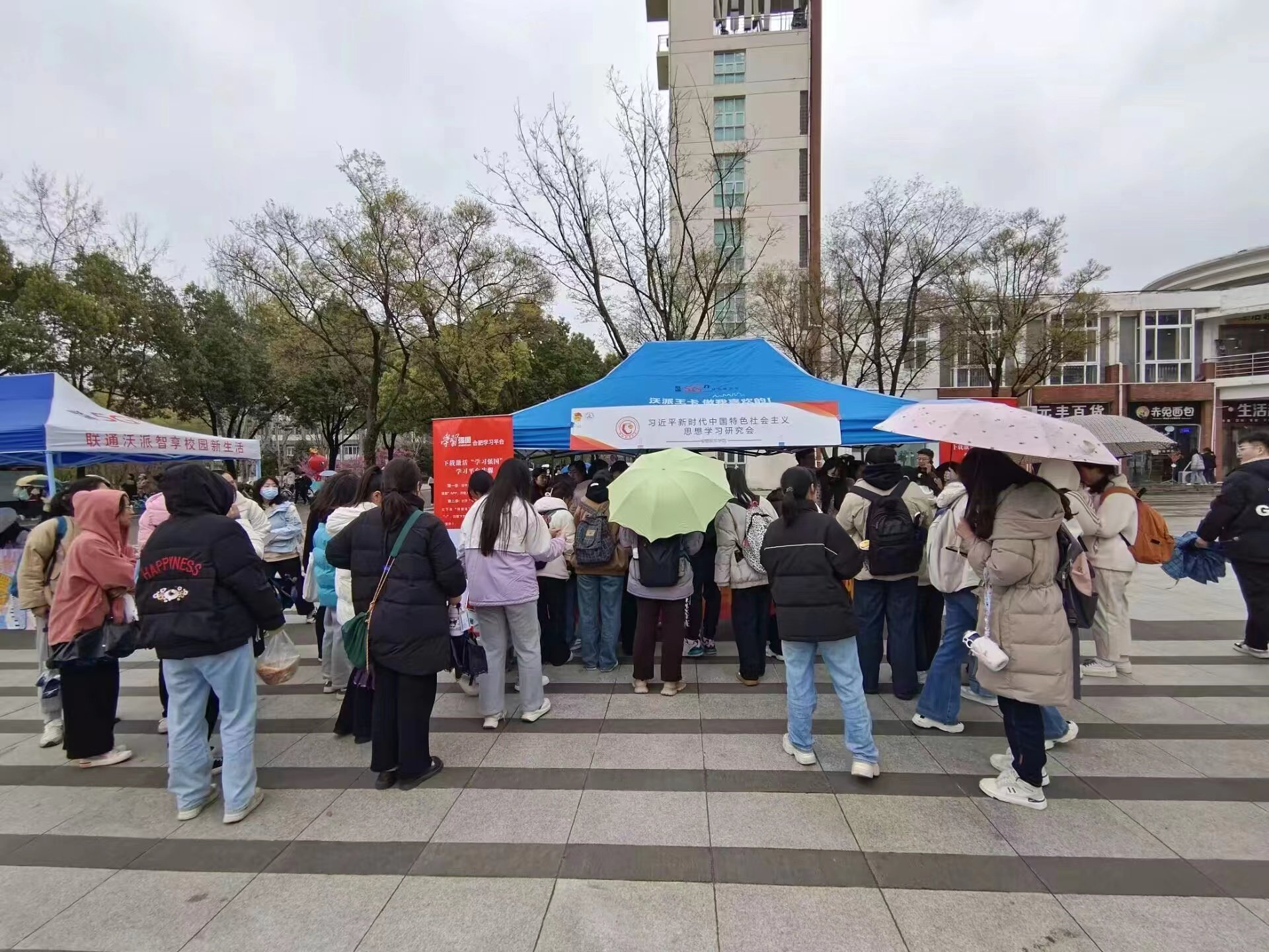 从“课堂说”到“务实做” 打开高校思政育人工作新篇章