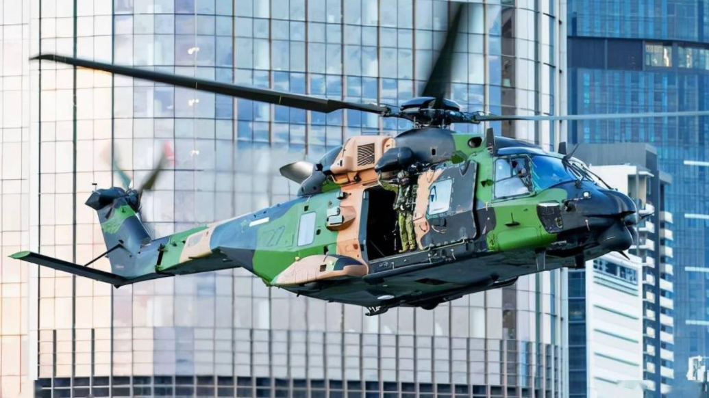 澳大利亚海军直升机在反恐演习时坠毁 致9人受伤