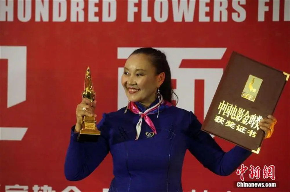 巴德玛拿下金鸡奖最佳女主角。