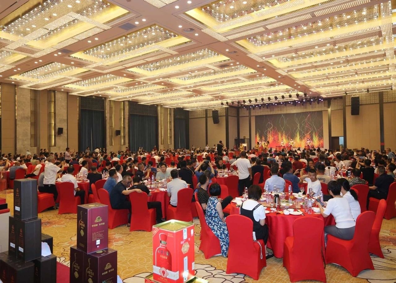 餐饮渠道恢复超预期 2023年酒企要抢抓契机做好这四点丨华策酒业评论