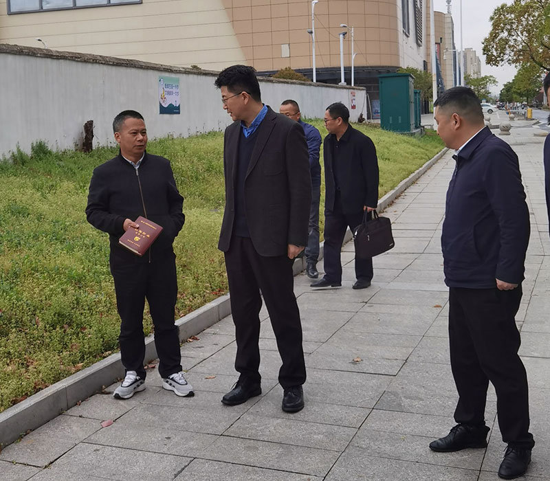 江伟斌:鼓足干劲 持续发力 坚决打好创文决胜攻坚战