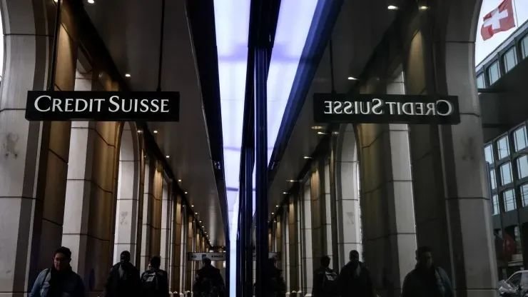 唐驳虎：瑞士第二大银行廉价卖身，究竟发生了什么？
