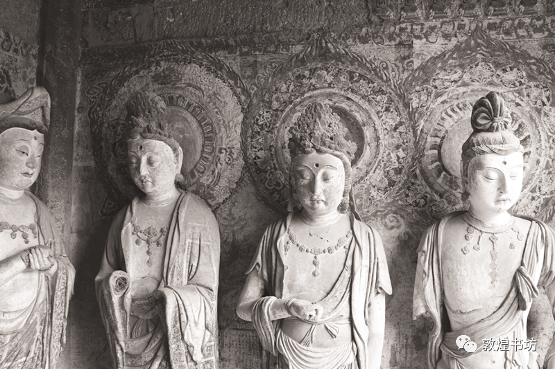 麦积山石窟第4窟第5龛左壁造像