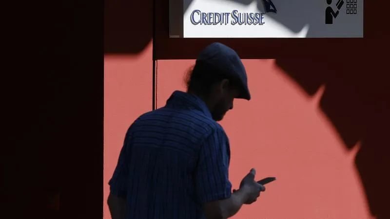 唐驳虎：瑞士第二大银行廉价卖身，究竟发生了什么？