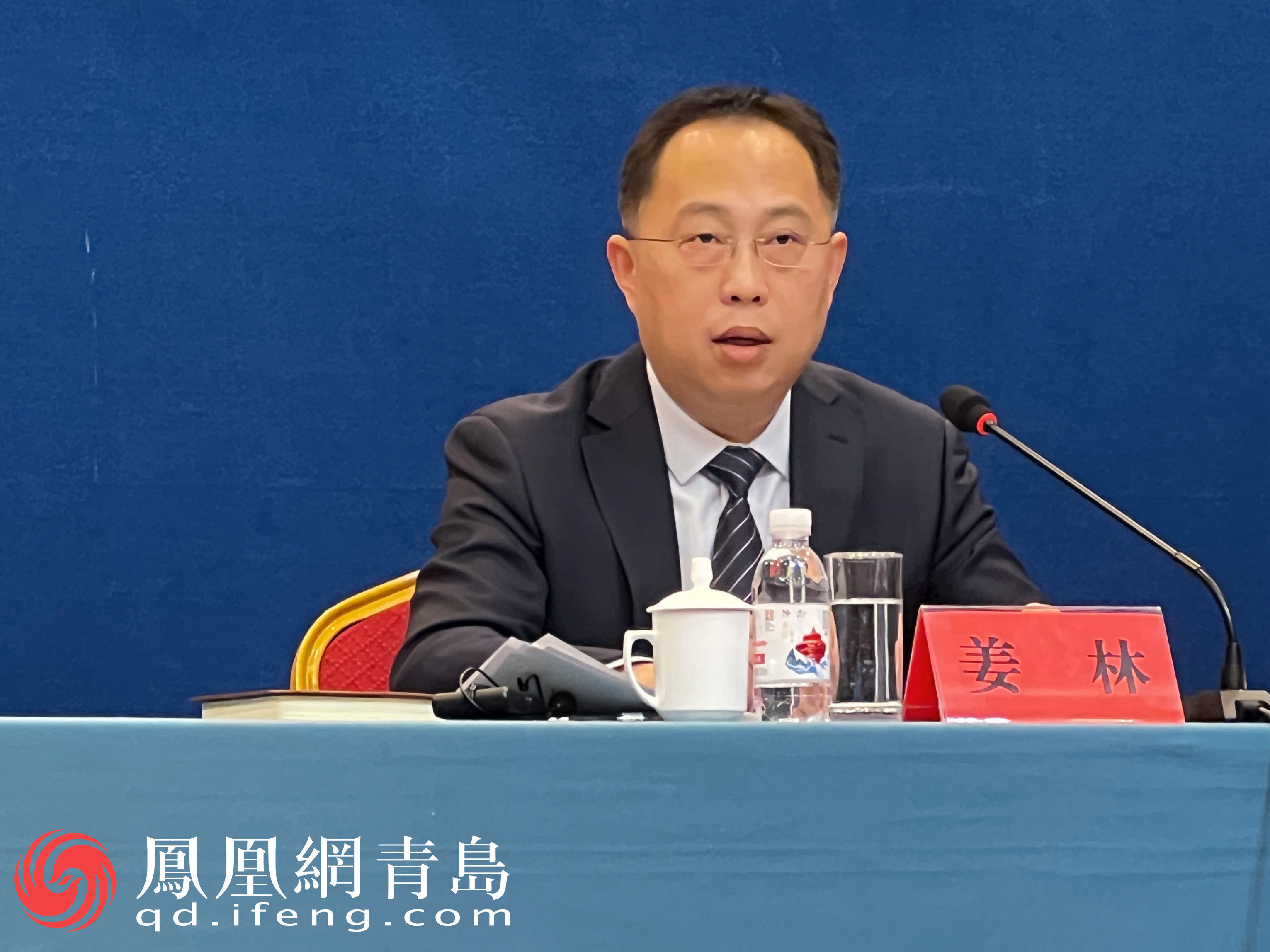 青岛市委教育工委副书记，市教育局党组副书记、副局长 姜林