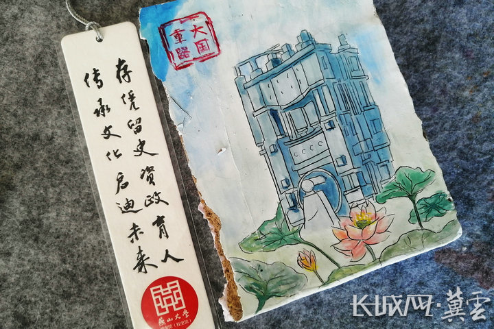 师生们绘制的壁画作品。燕山大学校史馆 供图