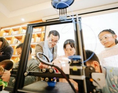 江西现代职院科学公益课堂走进高新区图书馆