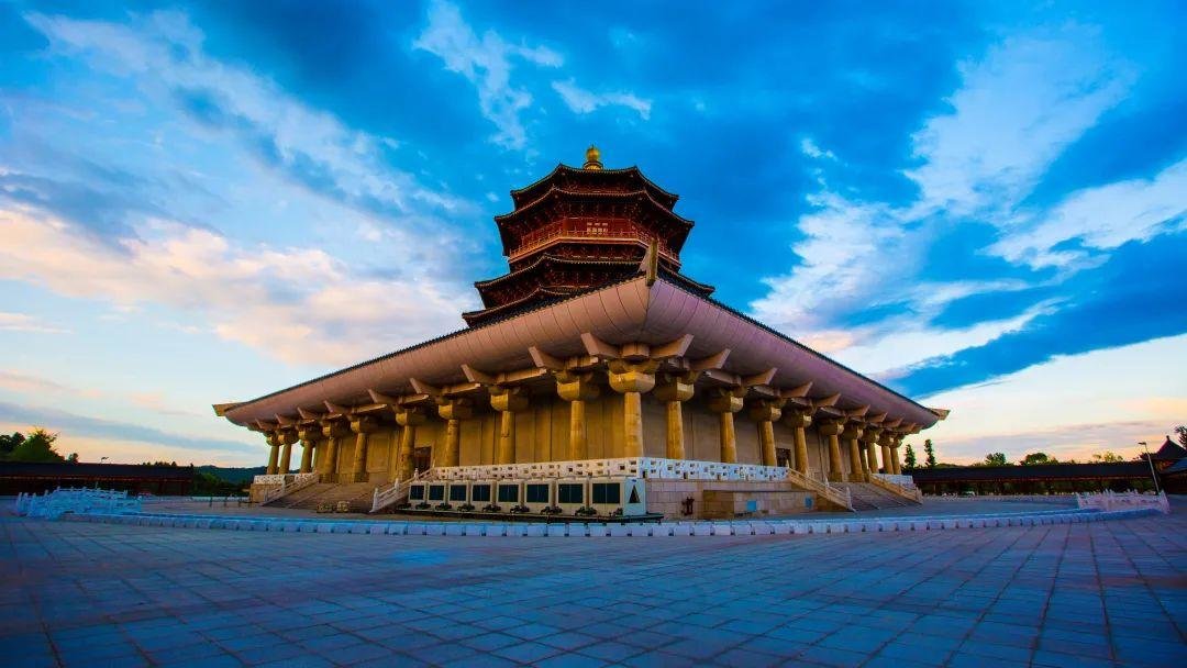 中华民族和谐与和平标志性建筑——太和塔