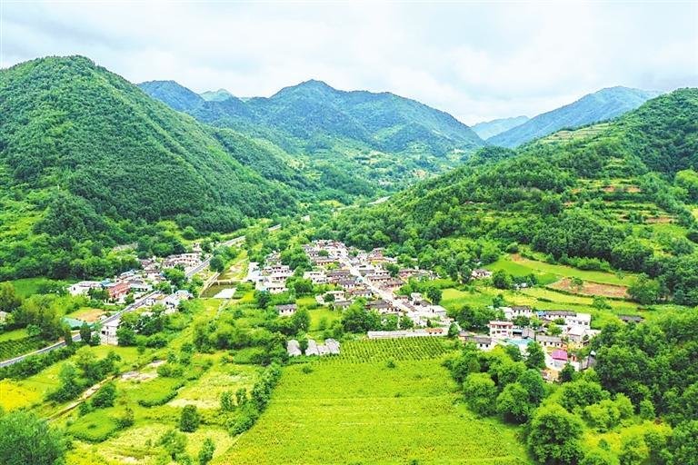 徽县榆树乡风景如画