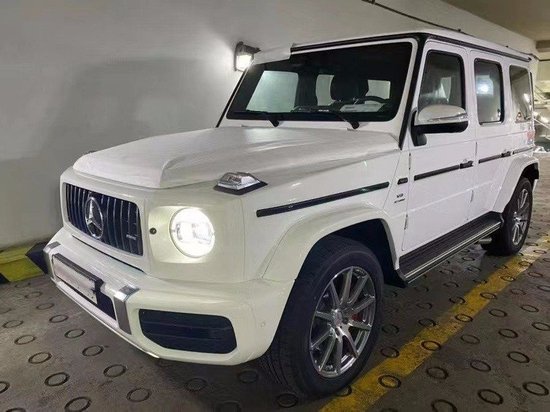 2023款奔驰g63越野车优惠240万起提走