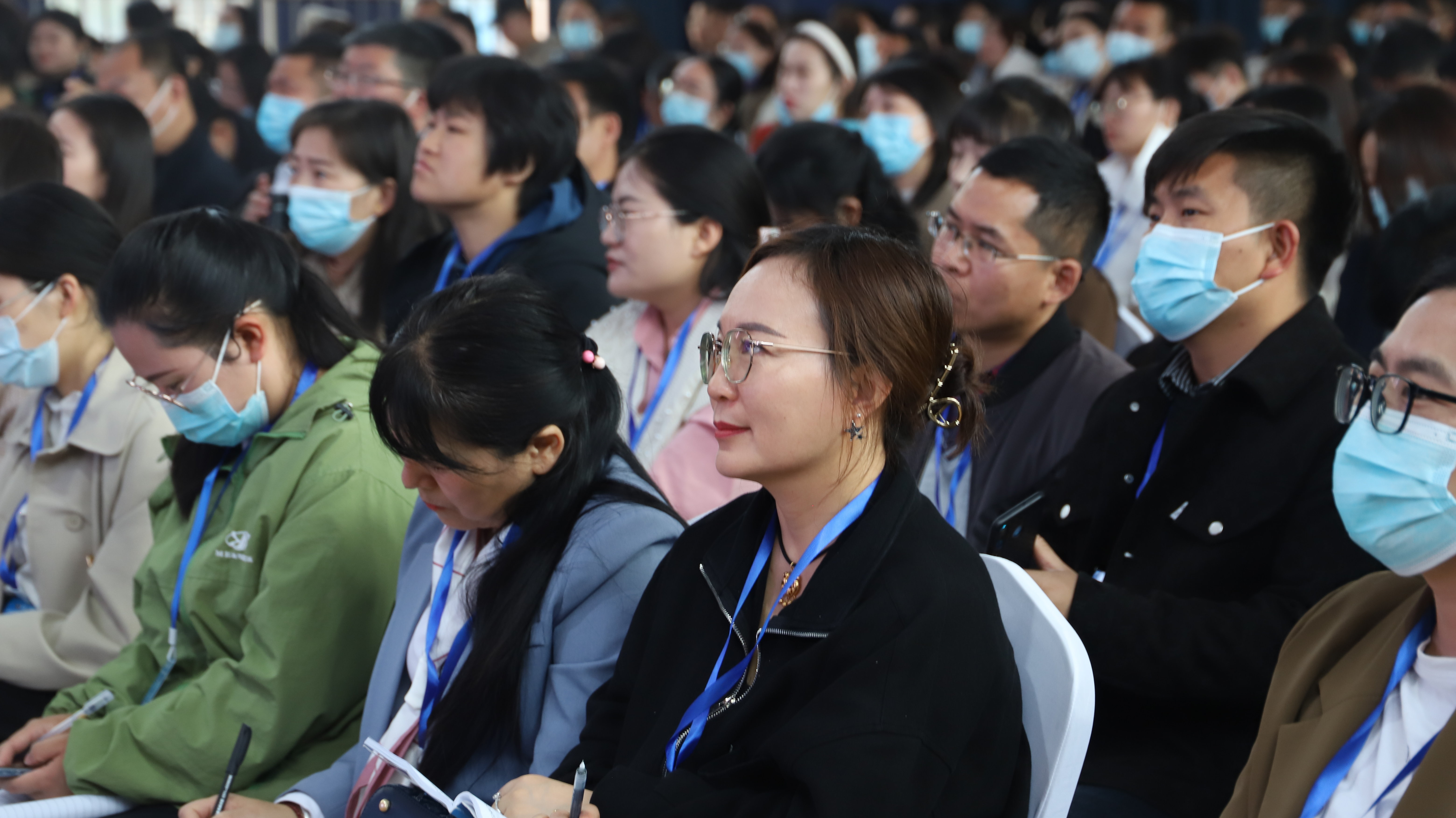 第五届全国新时代中小学班主任及德育论坛在河南郑州举行