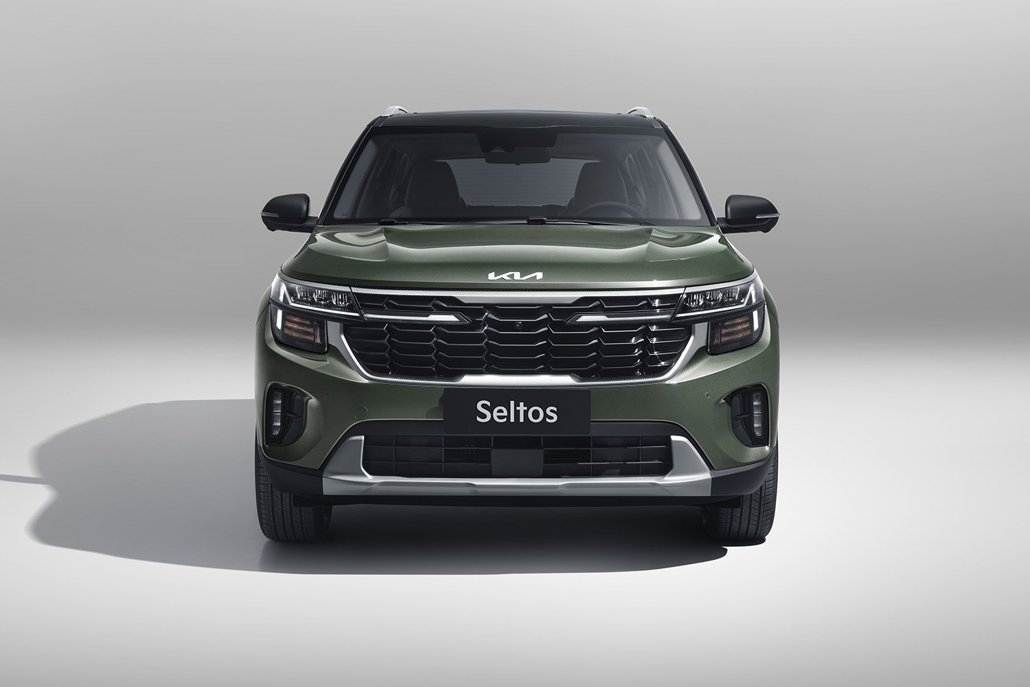 起亚全新SUV Seltos定名“赛图斯”，将于二季度上市