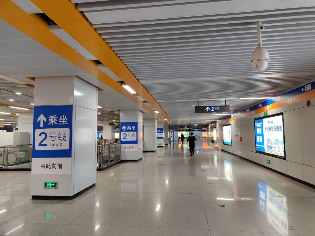东七里站2、4号线全时段双向换乘