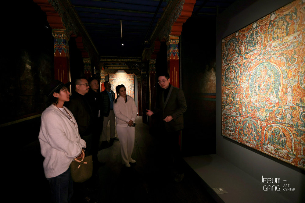 杨冕个展“照见”开幕,用“CMYK”串起西藏壁画源流