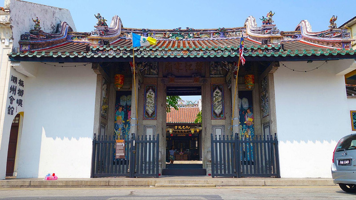 潮州文化独具特色，重新修复的韩江家庙获得了“亚太地区文化遗产保护奖”