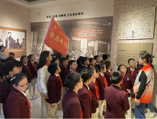 南师附小红谷滩校区方志敏中队到方志敏烈士纪念园缅怀先烈
