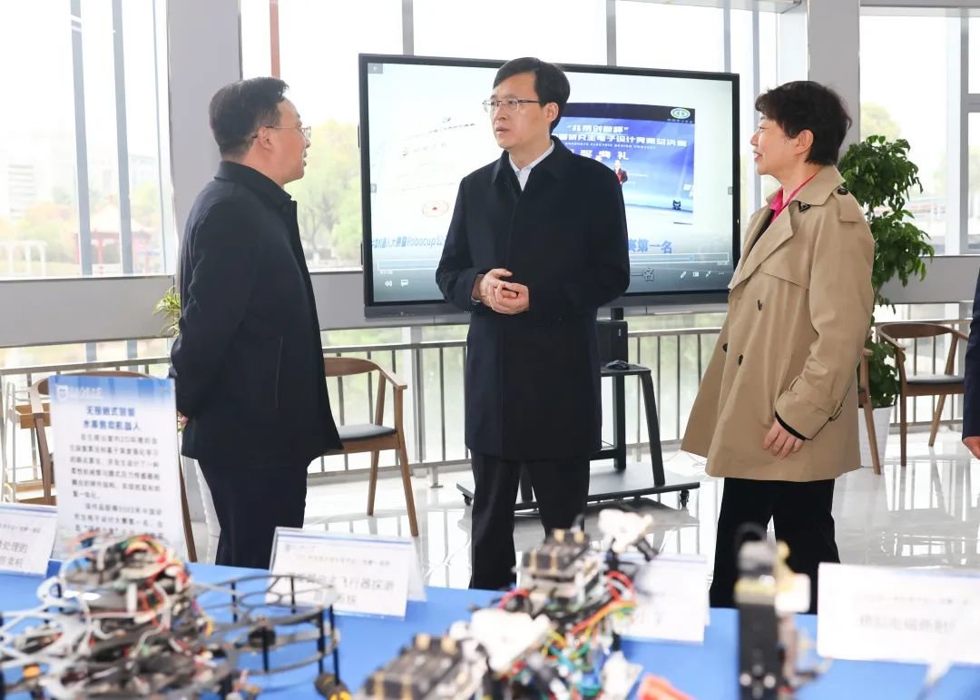 南京市长陈之常专题调研南邮科技成果与转化工作凤凰网江苏_凤凰网