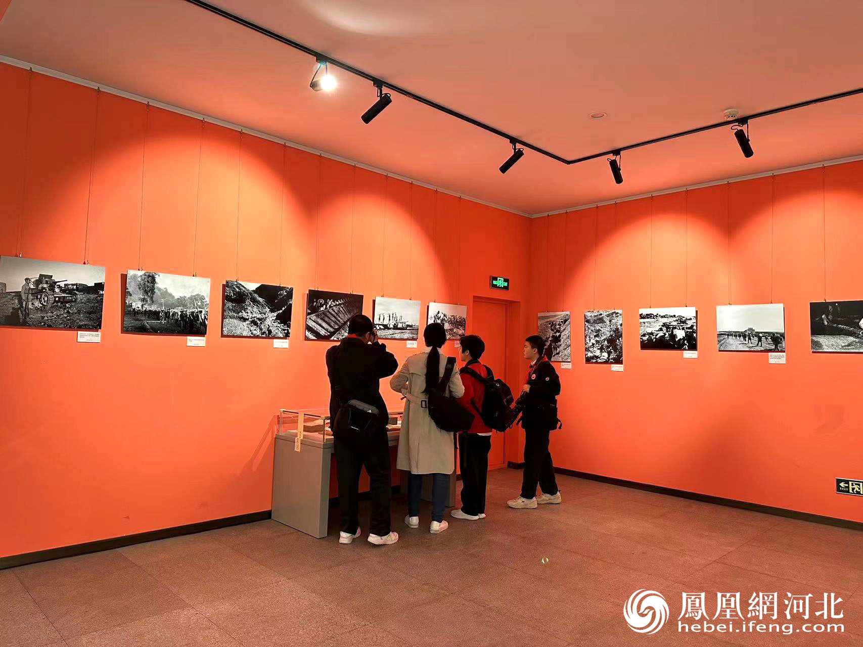 烽烟号角——纪念《晋察冀画报》创刊80周年摄影文献展现场