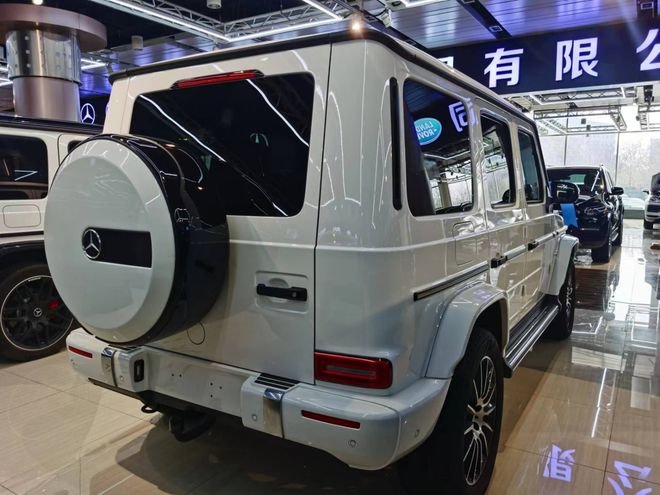 奔驰g350d柴油版大g天津港现车欧版报价