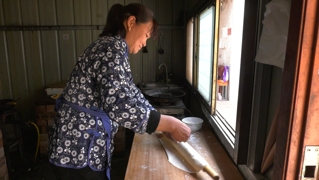 开云 开云体育APP郏县：寻味农家山野菜 春日正食春滋味(图4)