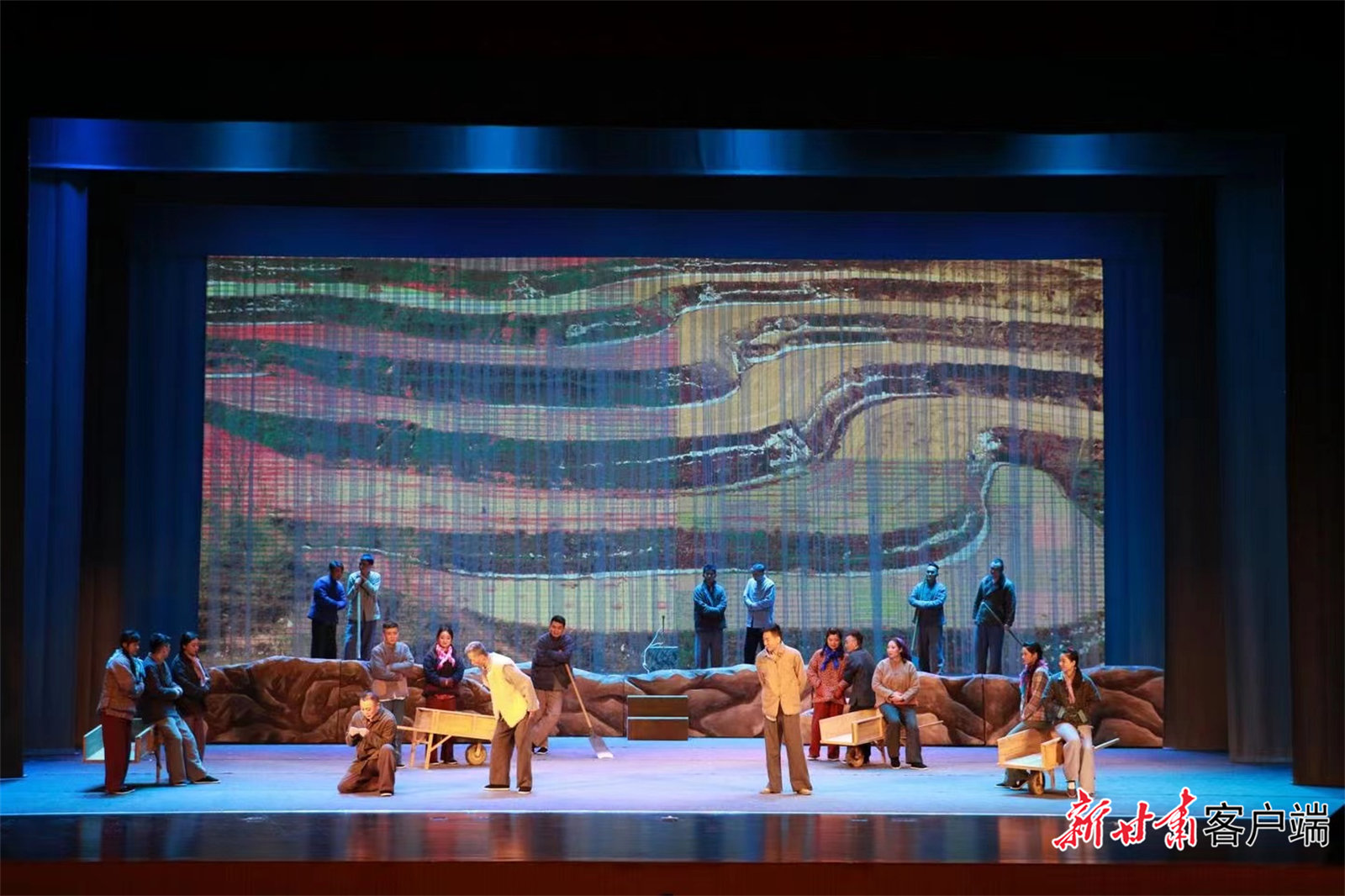 开幕式上的精彩表演 定西市融媒体中心供图
