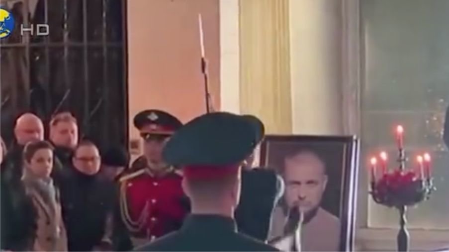 俄军事博主塔塔尔斯基葬礼在莫斯科举行