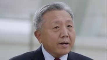 吴小莉专访吴晓求：为什么百年银行默然收场？究竟影响了谁的利益？