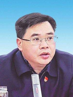 孙 彬