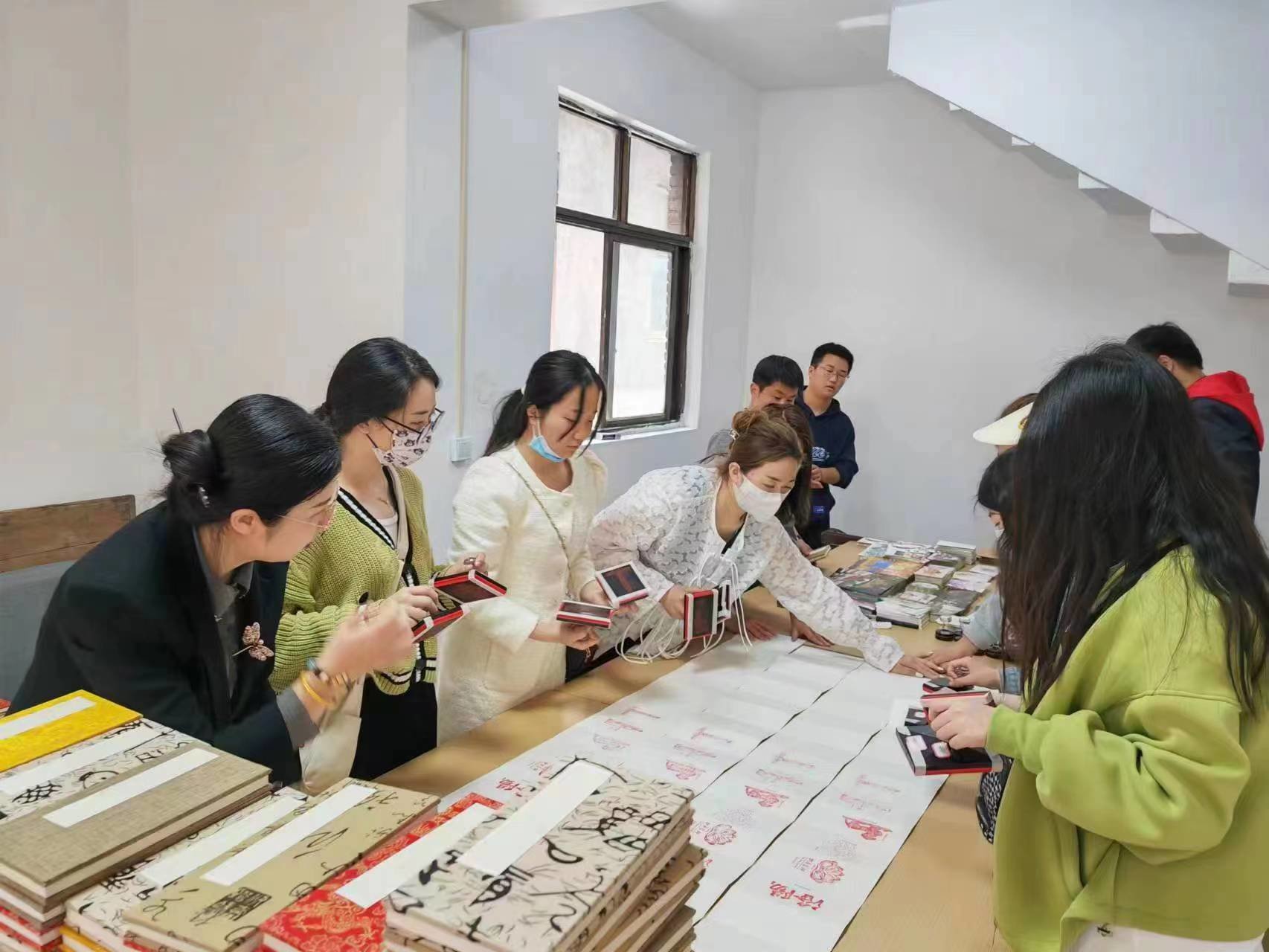 河南洛阳 ：主题邮局展风韵 邮政戳记火出圈