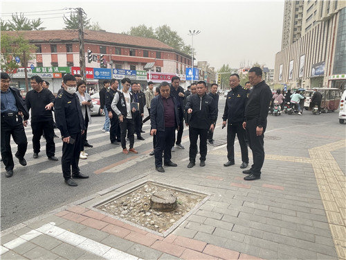 保定市执法局开展常态化“马路办公”，着力解决这些道路“顽疾”凤凰网河北_凤凰网