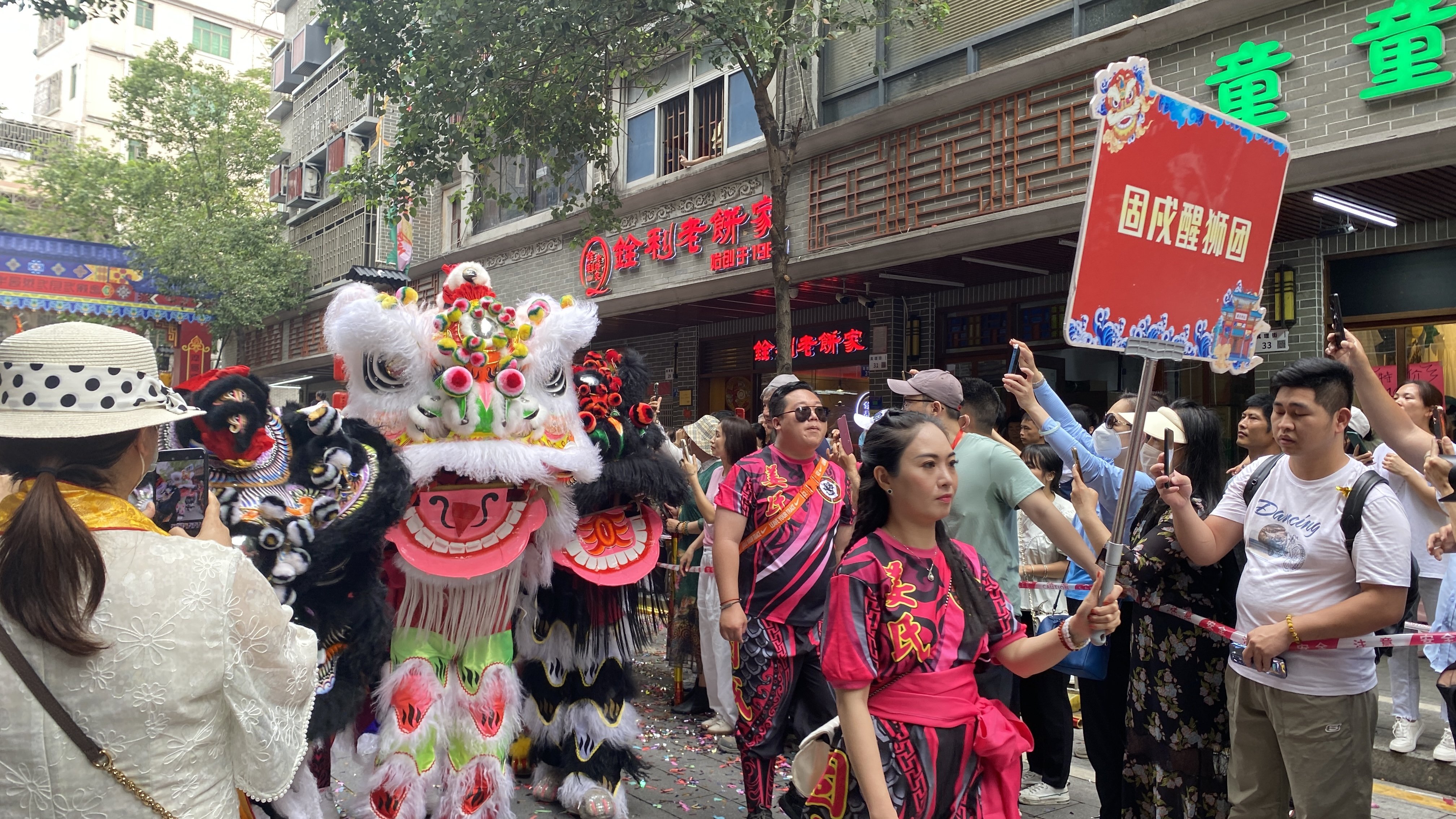 凤观西乡|北帝出位、特色大巡游、千岁盆菜宴......深圳最大庙会进行中