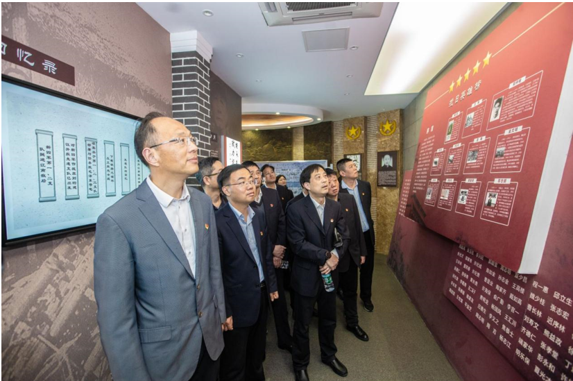 邮储银行南京市分行开展“践行二十大 奋进新征程”主题党日活动