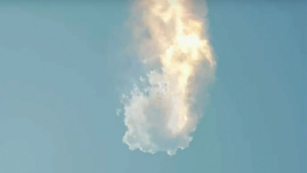 现场回顾｜SpaceX星舰首次试射升空4分钟后爆炸