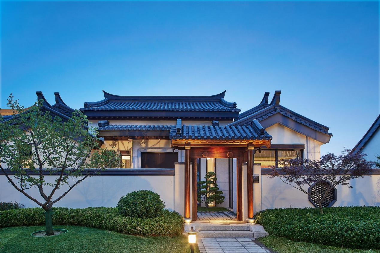 机车巡游、真人机甲天团震撼集结！济南融创文旅城彩烟机车音乐节429燃情上演