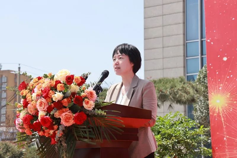潢川县人民政府县长余华致辞