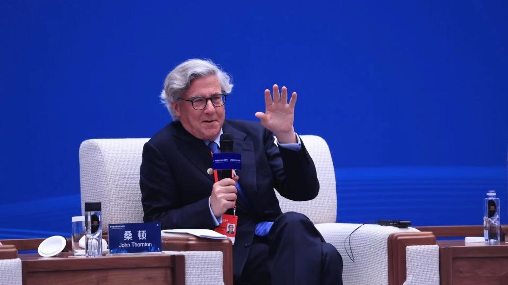 蓝厅论坛丨桑顿：“中国式现代化”非常有说服力、生命力和启发性