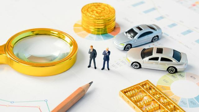 新能源汽车促销潮致“量增价跌”，汽车股能否高看一眼？