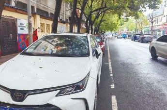 聚焦南昌停车收费管理：一边停车不收钱 一边定价不明威胁锁车凤凰网江西_凤凰网
