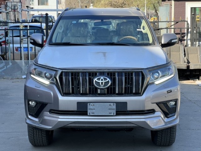 22款丰田霸道4000vx午夜版顶配70多万_凤凰网汽车_凤凰网