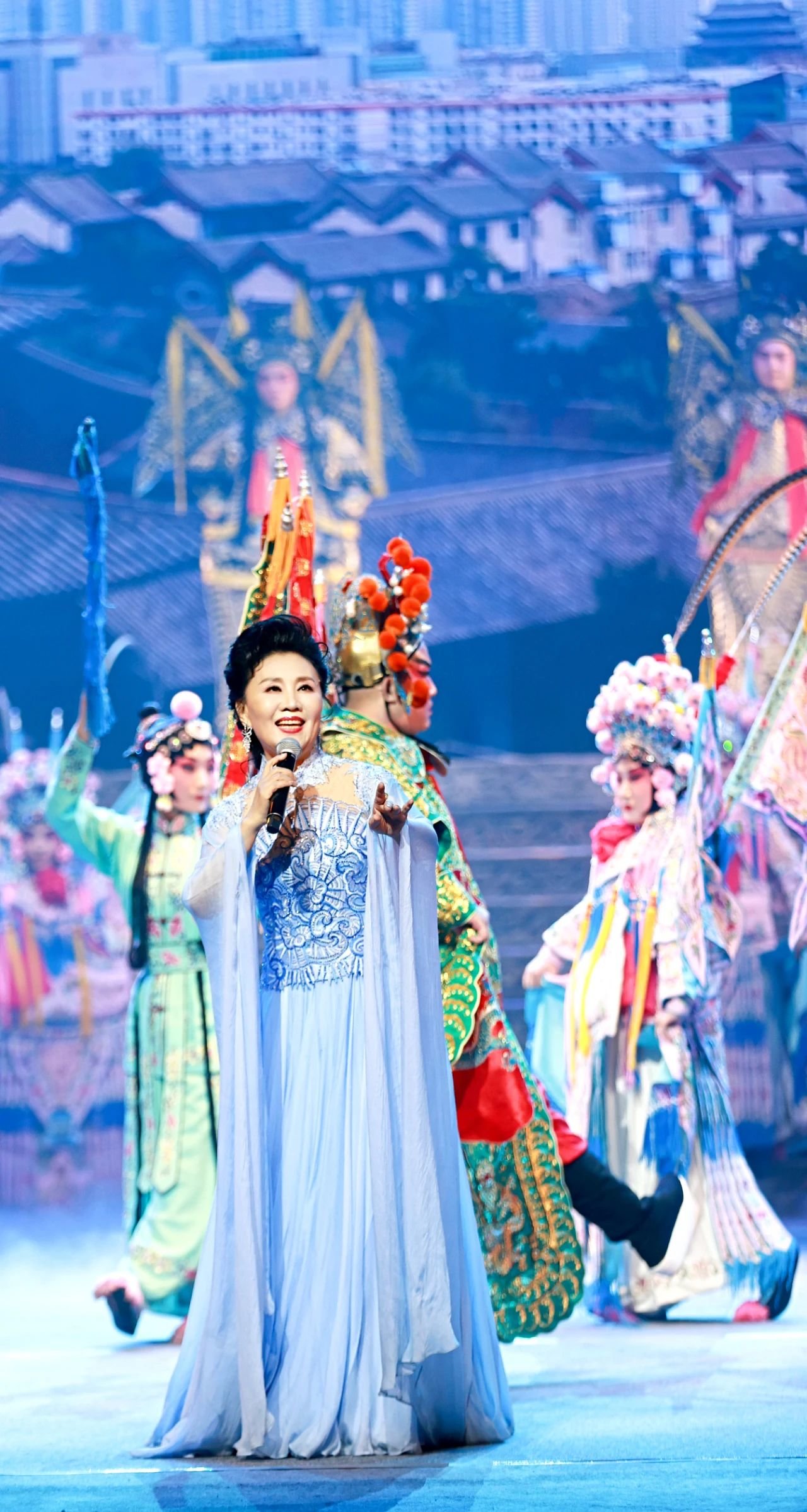 多彩平城北梆情!张彩平从艺50周年演唱会举行