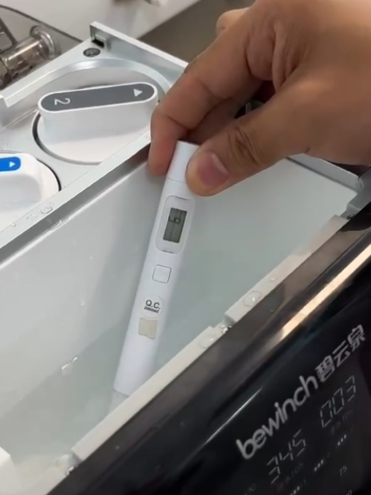 消费者所不知道的碧云泉工厂内幕：博主现场解密一切！