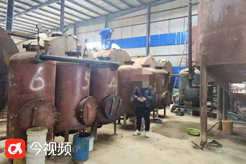 专案组成功捣毁黑窝点