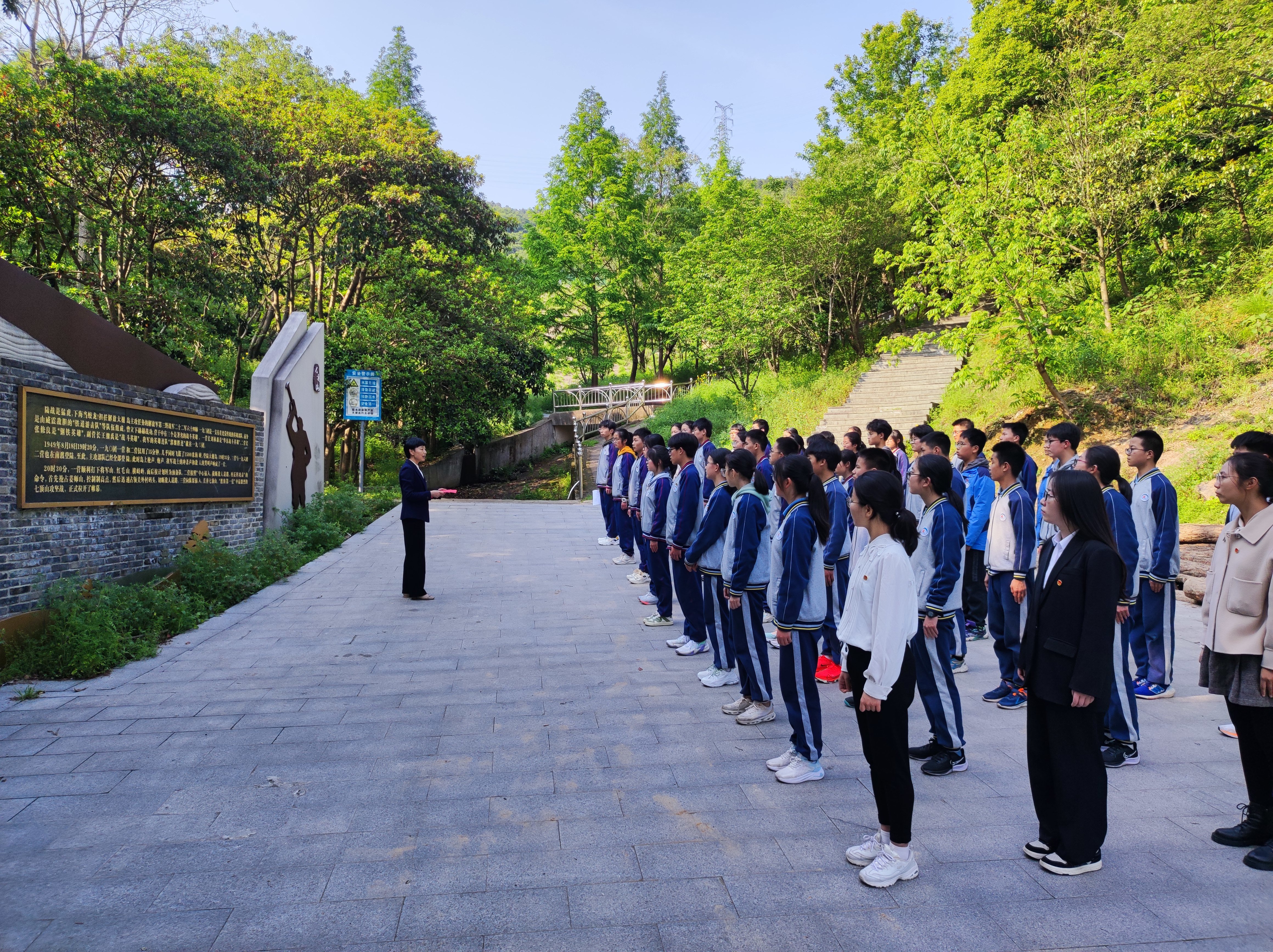 穿越时光的青春传承五四之际北仑大榭中学师生诵读南沙来信