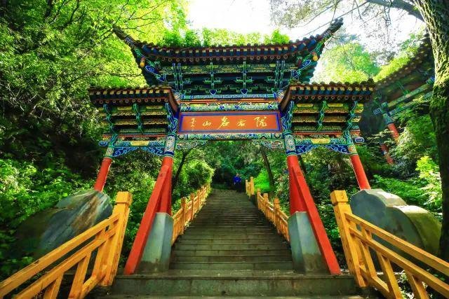 "五一"总要来趟兰州吧 35条旅游线路让你任性玩凤凰网甘肃_凤凰网