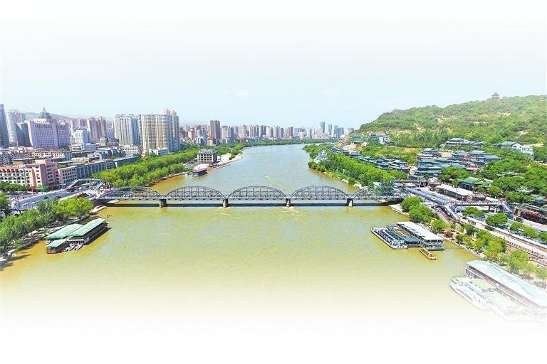 滔滔黄河，悠悠大桥。资料图