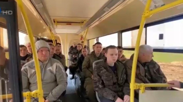 俄乌战事胶着 双方再次交换在押人员