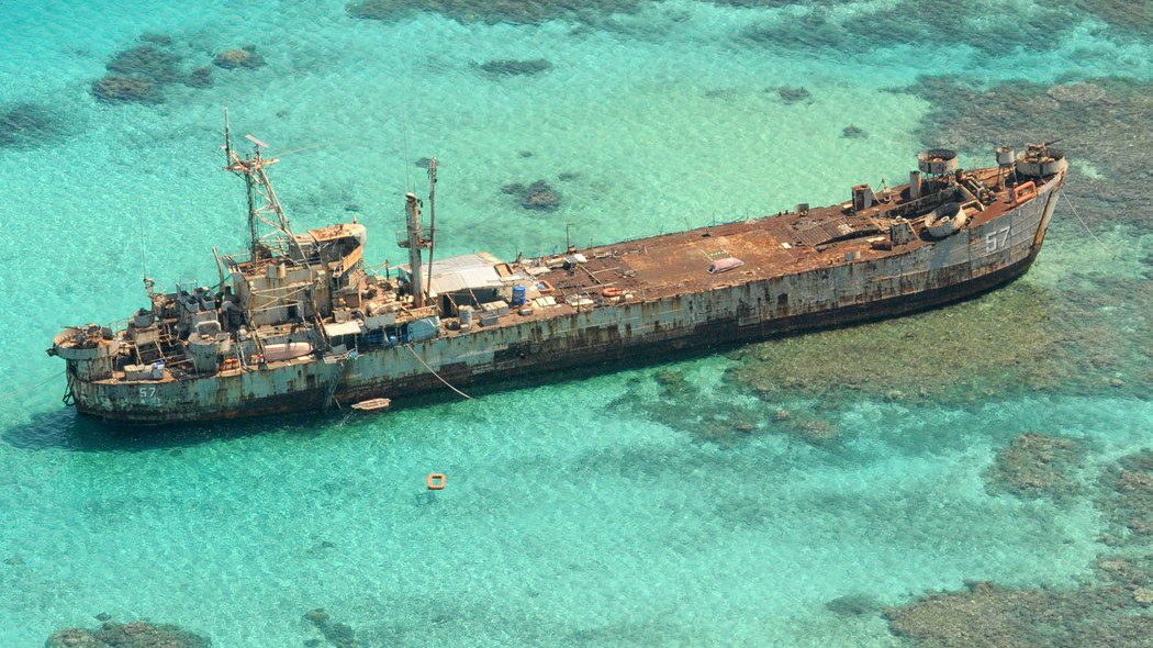 菲律宾船只冲闯仁爱礁海域，中国外交部：是预谋挑衅行为