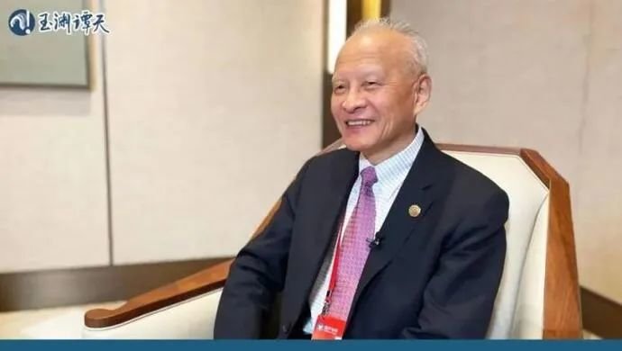 ▎中国前驻美大使崔天凯4月21日接受采访时认为:美国想跟中国对话,不能只靠说。图源:玉渊潭天