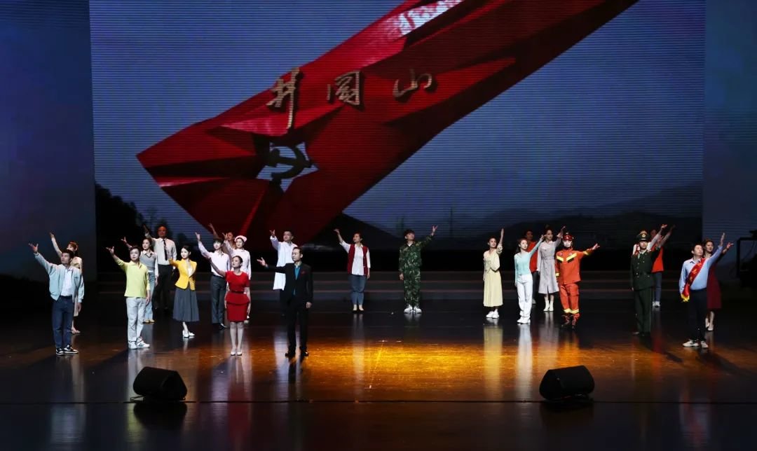 陈思思来了!中华全国总工会文工团在吉安慰问演出